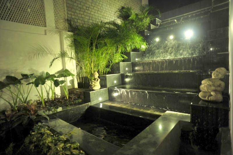 Mantra Amaltas Otel Yeni Delhi Dış mekan fotoğraf